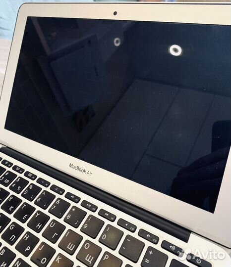 Macbook air 11 i5 4gb 240gb