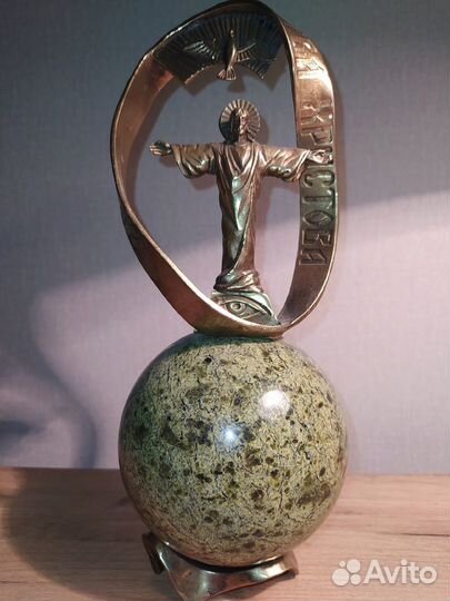 Фарфоровые,металлическиестатуэтки.бюсты