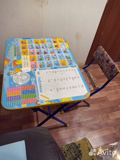 Детский стол и стульчик