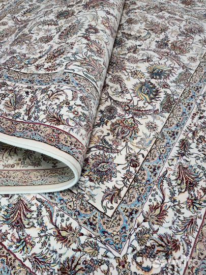 Ковер персидский новый