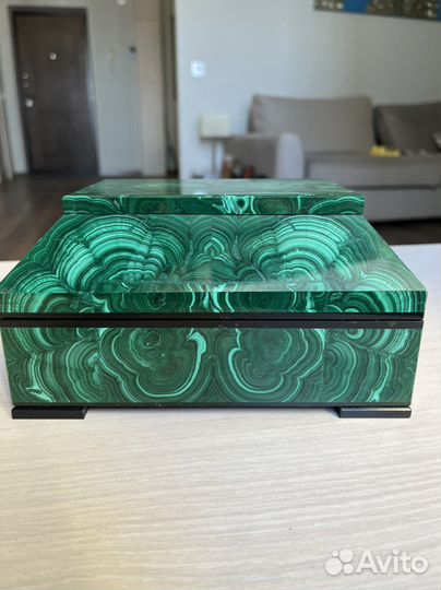 Малахитовая шкатулка 18*12,5*10 см
