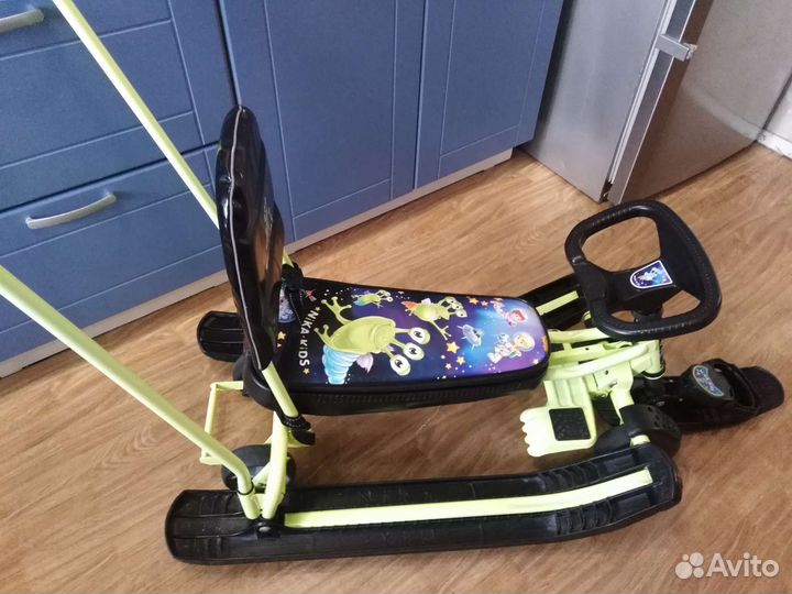 Детский снегокат