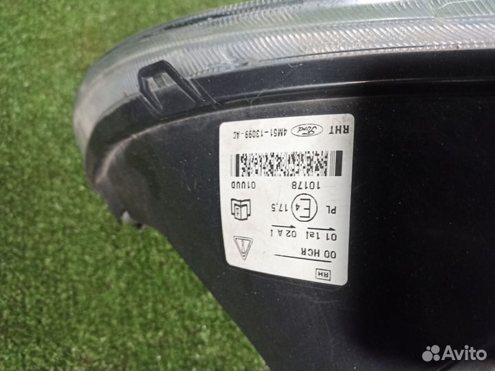 Фара передняя правая Ford Focus 2 хэтчбек 2.0 2006