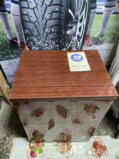 Машинка швейная Чайка 142М