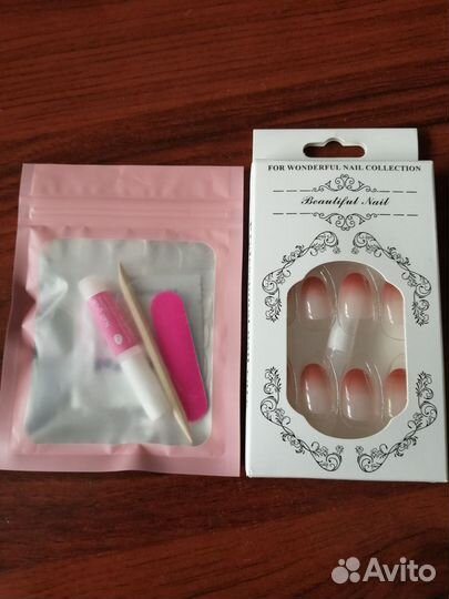 Накладные ногти с дизайном, стикерами и клеем