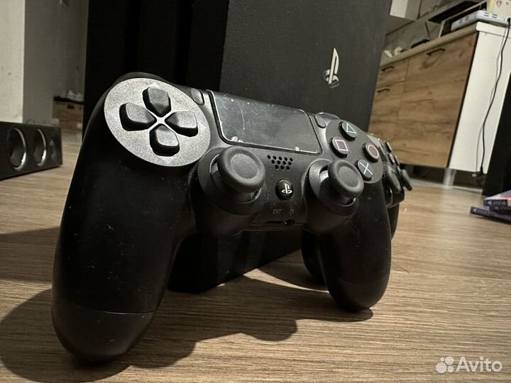 Sony playstation 4 PS4 pro 1tb с играми