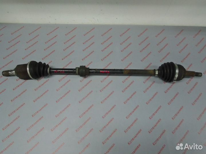 Nissan 39100-AY100 Вал приводной правый