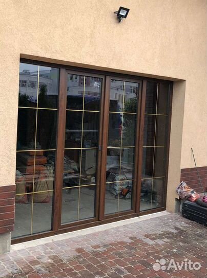 Пластиковые входные двери