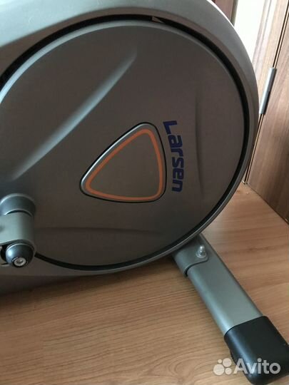 Эллиптический тренажёр Larsen