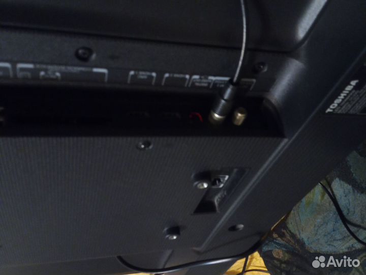 Телевизор бу toshiba 32