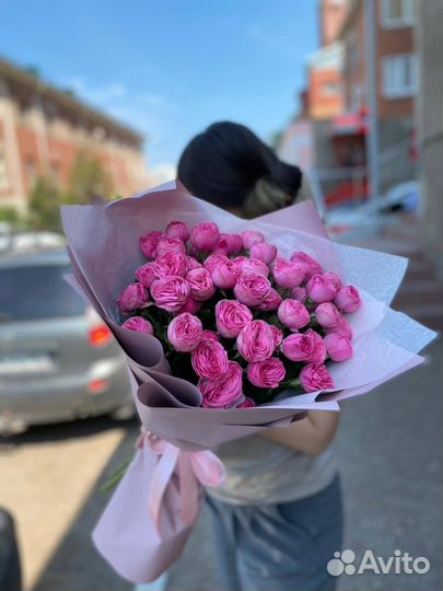 Пионовидные розы букет