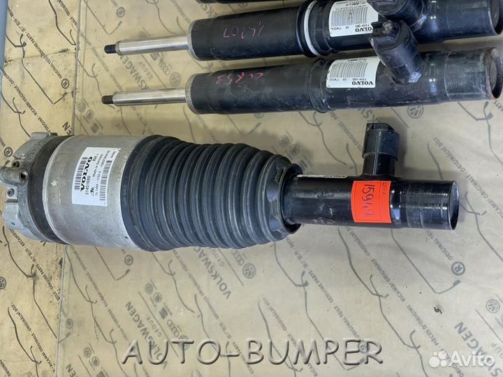 Volvo XC90 2015- Амортизатор передний