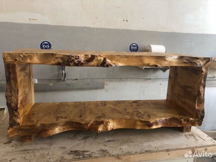 Тумба под тв из слэба дерева со смолой