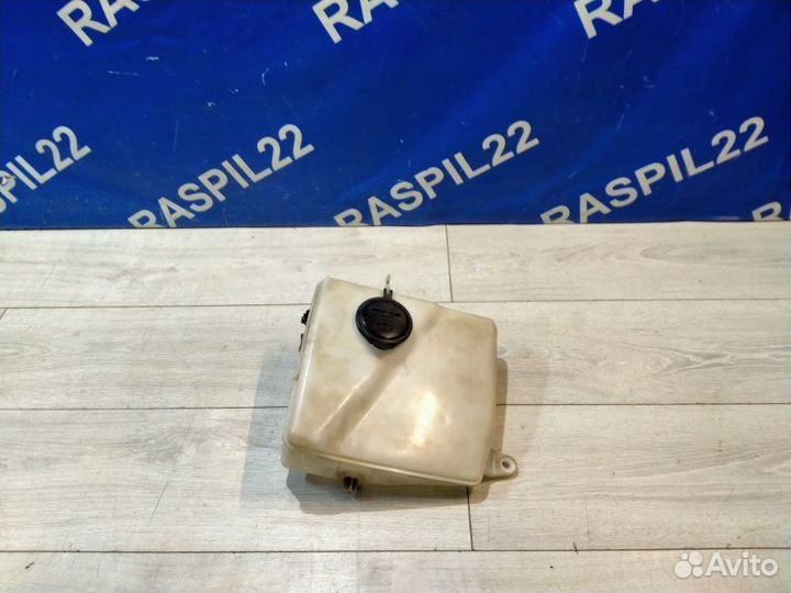 Бачок омывателя Toyota Mark Ii GX90 1GFE 1995.09