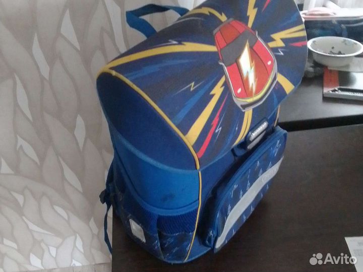 Рюкзаки школьные