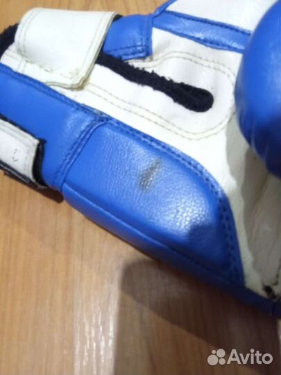 Боксерские перчатки