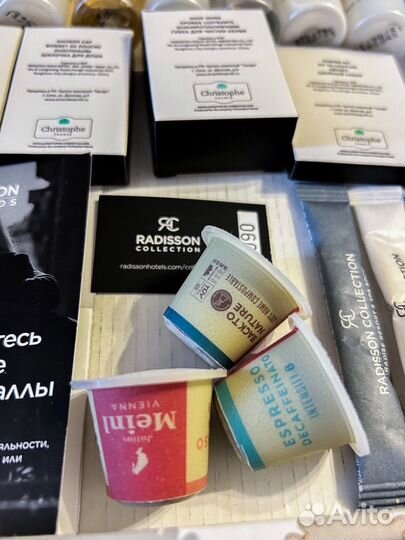 Дорожный набор косметики Radisson Hotel миниатюры