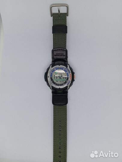 Часы casio pro trek