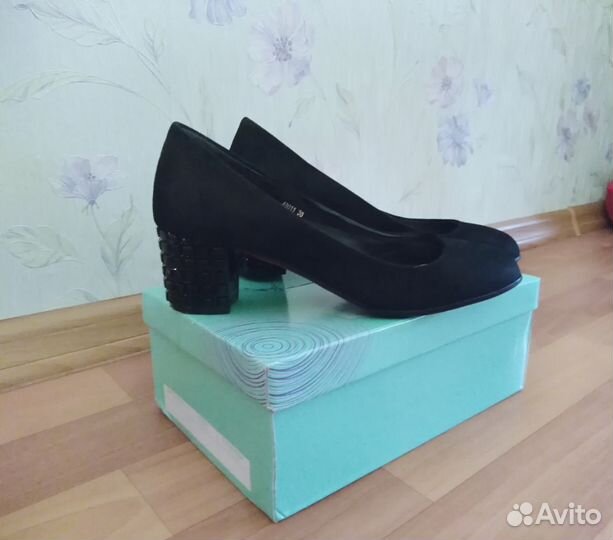 Женские туфли из замши размер 38