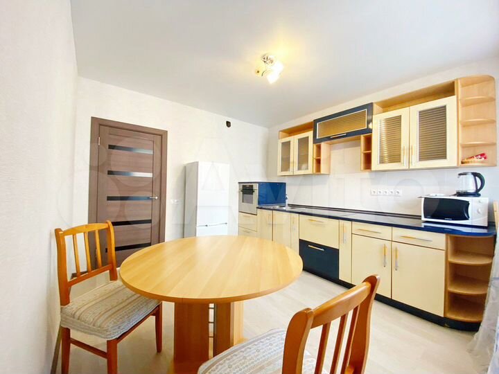 2-к. квартира, 75 м², 7/18 эт.