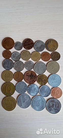 30 иностранных монет