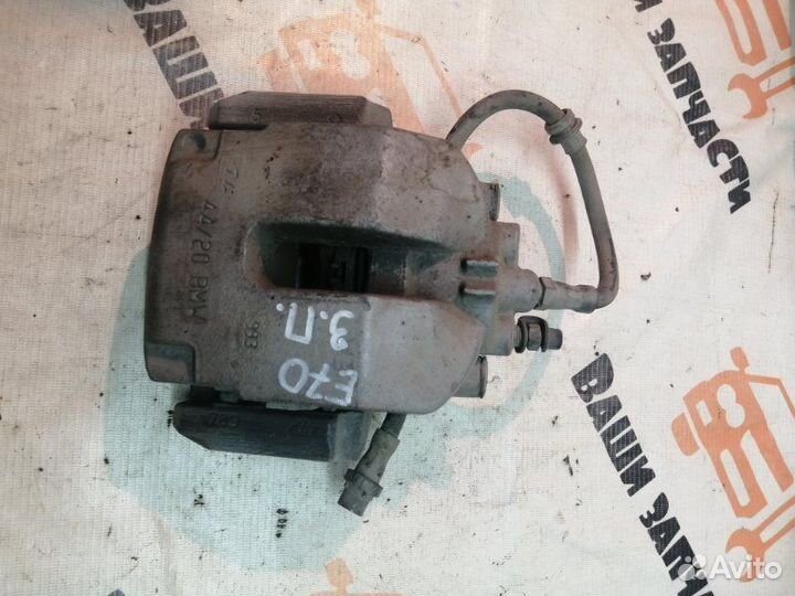 Суппорт тормозной задний правый Bmw X5 E70 N52