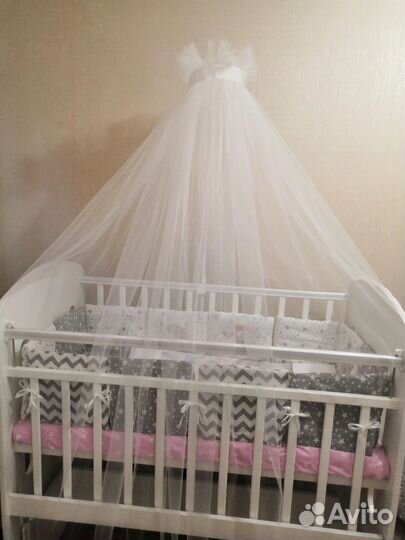 Кровать с балдахином