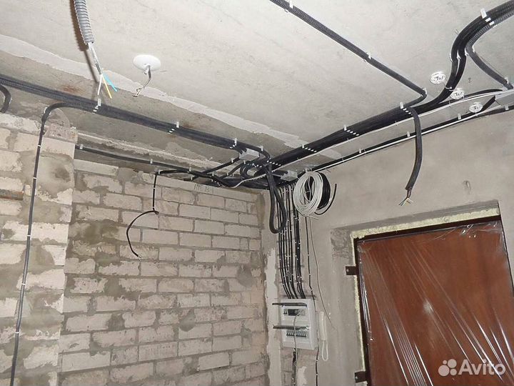 Услуги Электрика Перенос розеток Замена автоматов