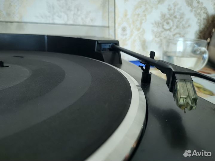 Проигрыватель винила Grundig Prisma,новый, Япония