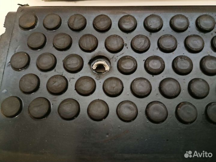 Накладки на пороги УАЗ Патриот