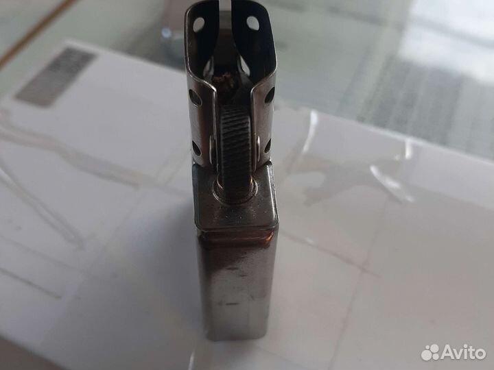 Зажигалка бензиновая