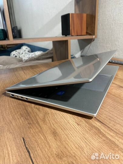 Ноутбук 2560x1600 озу 16GB 16.2