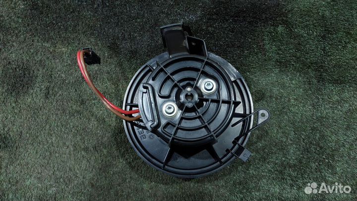 Моторчик отопителя W212,W204,X218,R231