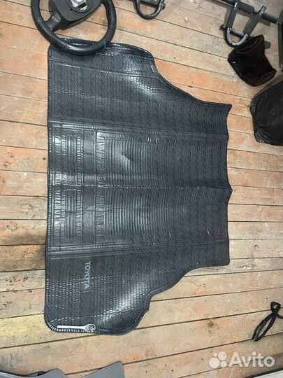 Опциональные ковры в багажник toyota