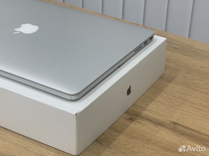 MacBook Pro 15 2016 i7/ 16/512Gb/2 видеокарты