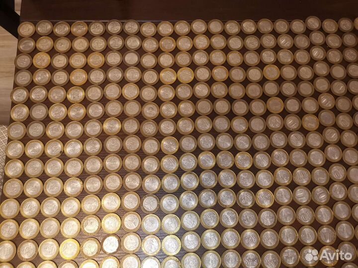 Юбилейные монеты биметаллические 10р