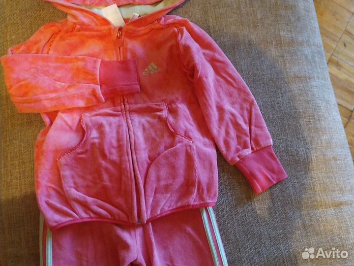 Костюм спортивный