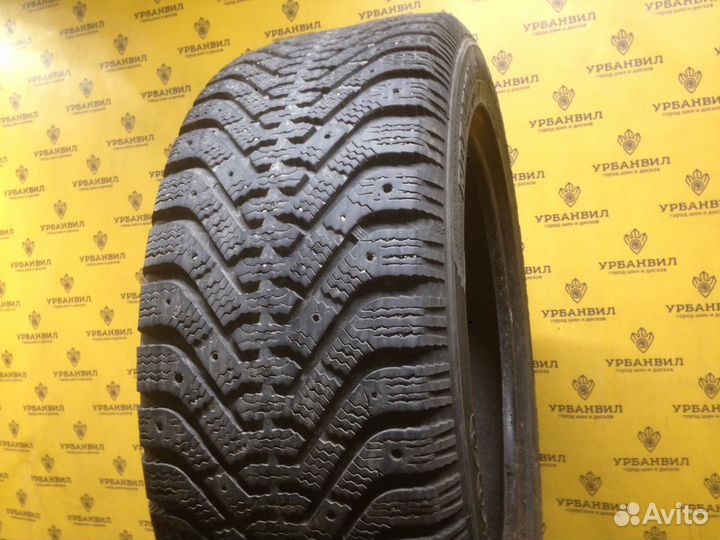 Goodyear UltraGrip 500 215/55 R17 94T
