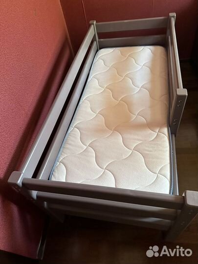 Кровать с матрасом бу