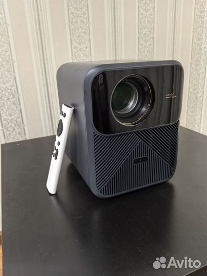 Проектор wando mozart 1 в чёрном корпусе