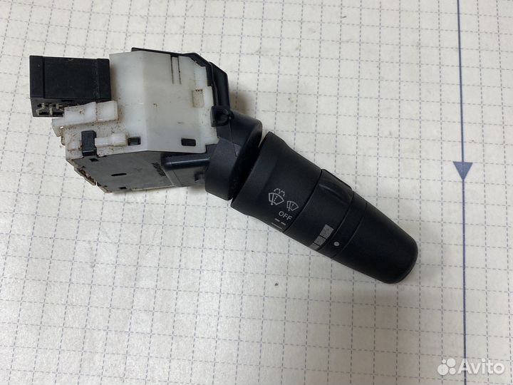 Подрулевой переключатель Nissan 25260EM01E