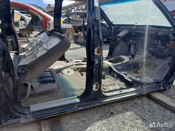 Б/У Порог со стойкой правый 764122S700, 76500VJ