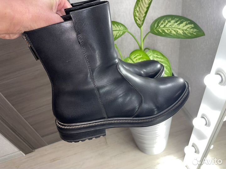 Ботинки женские
