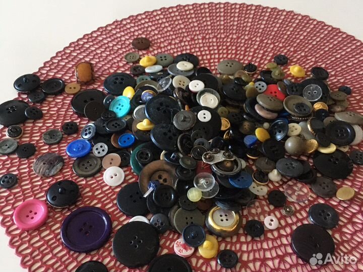 Шкатулка, пуговицы СССР