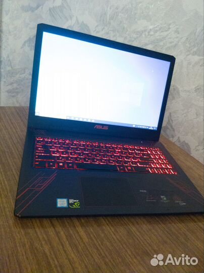 Игровой ноутбук Asus
