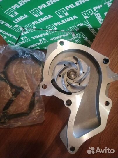 Помпа на форд фокус