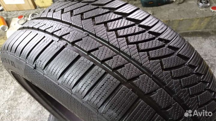 Continental ContiWinterContact TS 860 255/40 R19