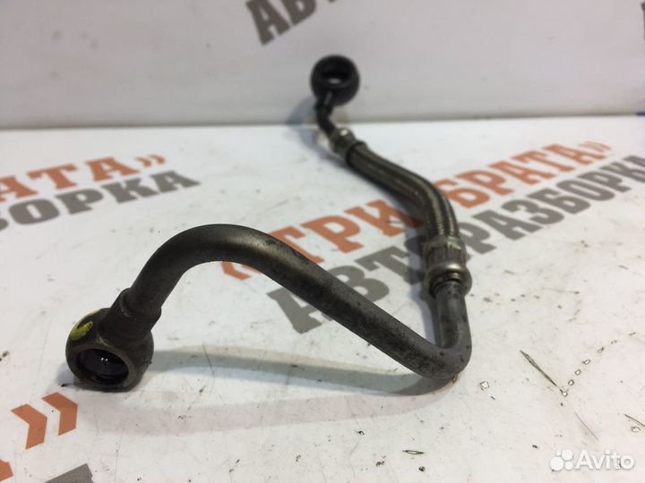 Ситроен С4 Пикассо Трубка подачи масла в турбину