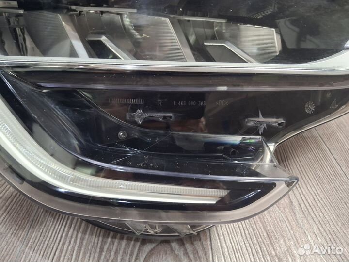 Правая фара на Рено Аркана 2021