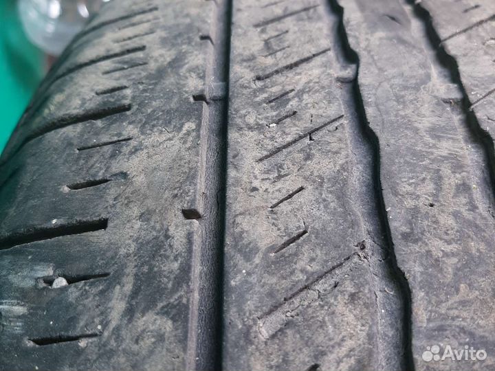 Hankook Dynapro HP2 RA33 235/60 R17